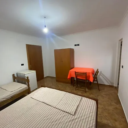 Kır Evi Osmani *
