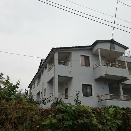 Osmani Country house *