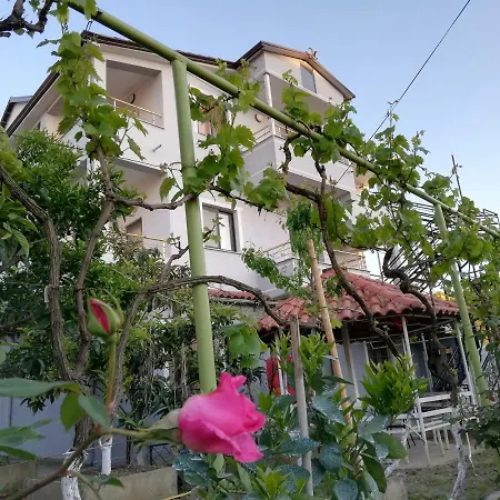 Osmani Casa rural Durrës