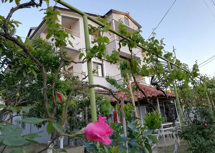 Osmani Kır Evi Dıraç